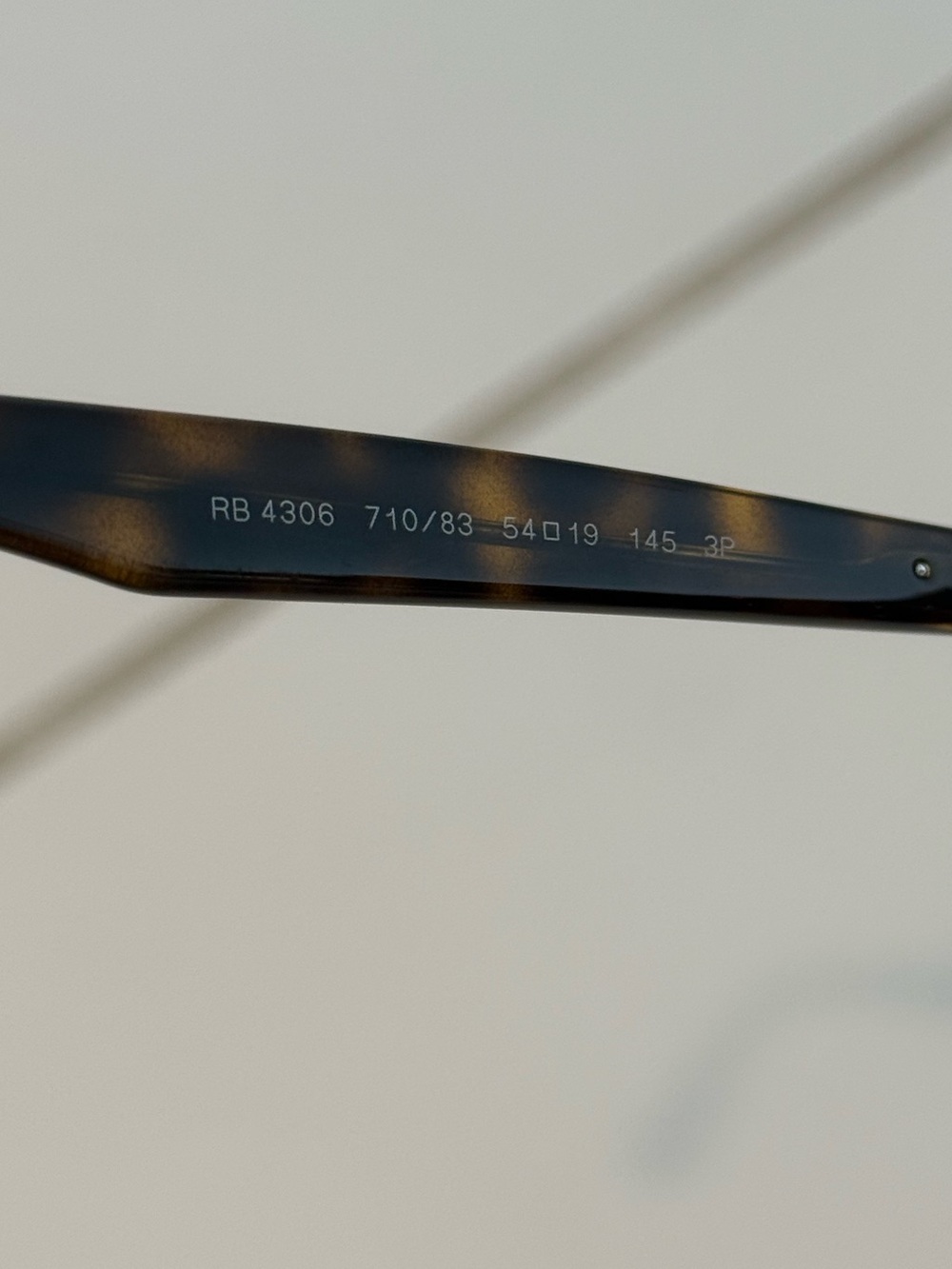 Ray-Ban Tortoiseshell Round Sunglasses - Havana Brown Polarized Lenses - RB4306 - Picture 7 of 7